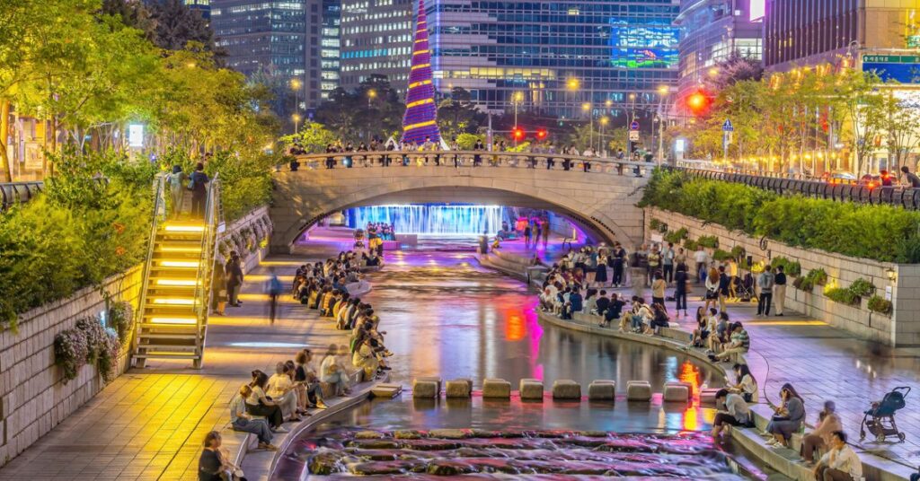 cheaonggyecheon stream