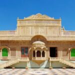 Traditional vs Contemporary Indian Architecture