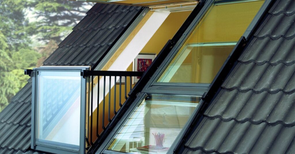 Cross section of double glazing window in India showing insulated glass unit for thermal insulation