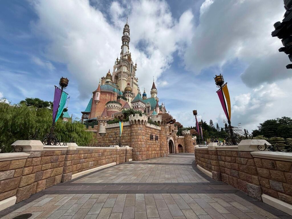 Architecture behind disneyland experience