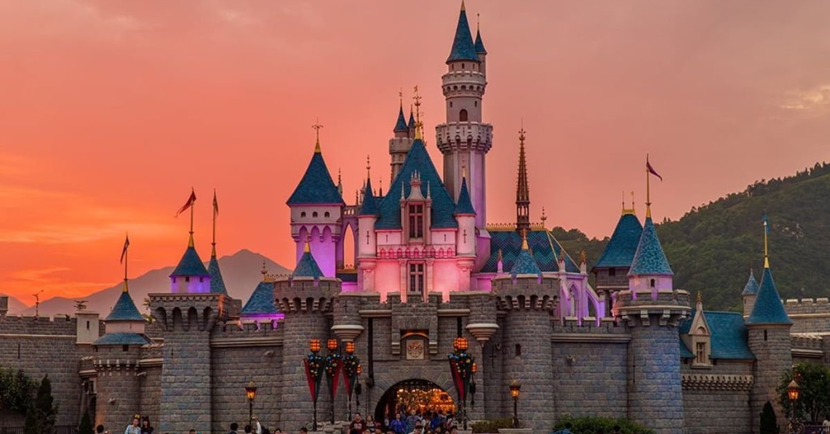 hong kong disneyland theme design