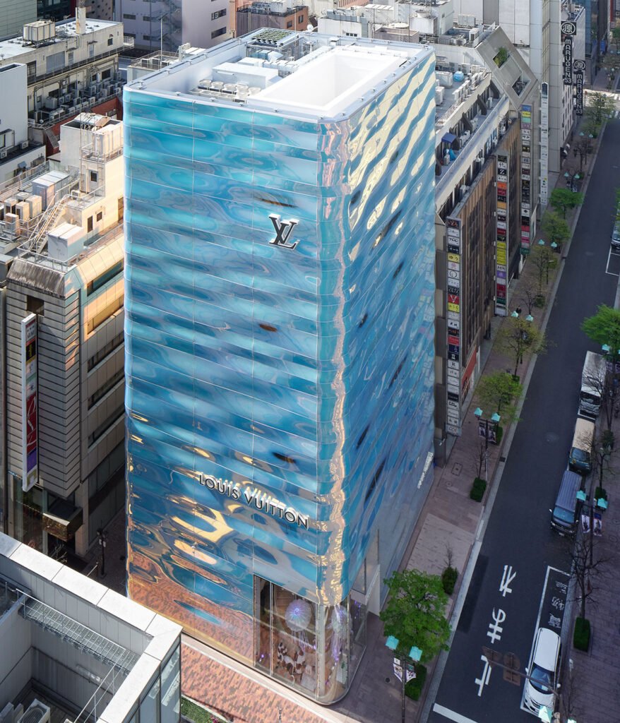 liquid retail design of ginza namiki